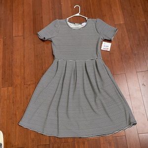 NWT LulaRoe Amelia pocket dress xl